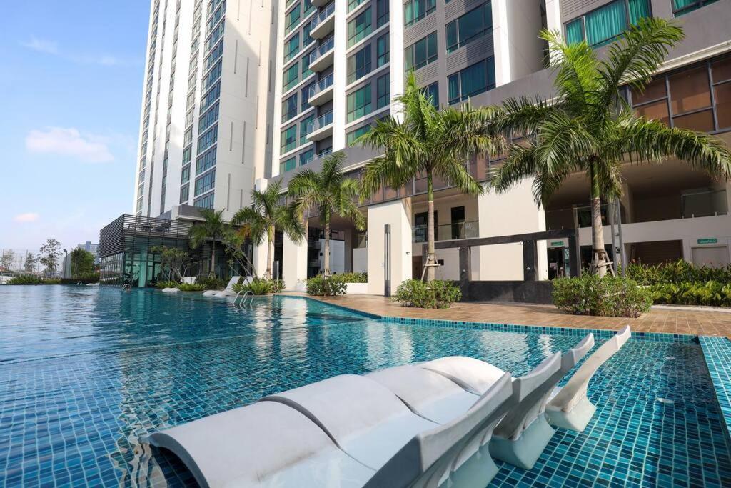Elegant Homes 9Pax 5Bed Sunway Pyramid-Lagoon 2 Car Park Petaling Jaya Exterior photo