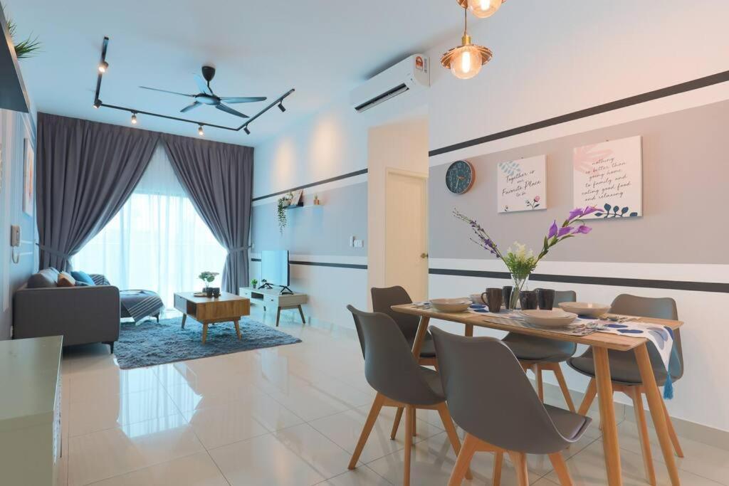 Elegant Homes 9Pax 5Bed Sunway Pyramid-Lagoon 2 Car Park Petaling Jaya Exterior photo