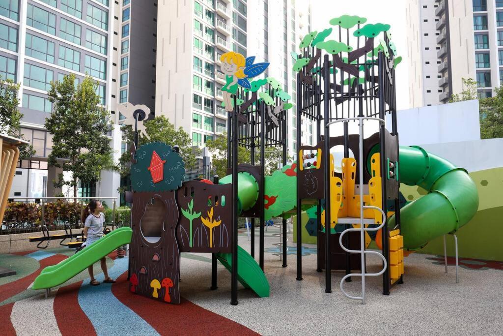 Elegant Homes 9Pax 5Bed Sunway Pyramid-Lagoon 2 Car Park Petaling Jaya Exterior photo